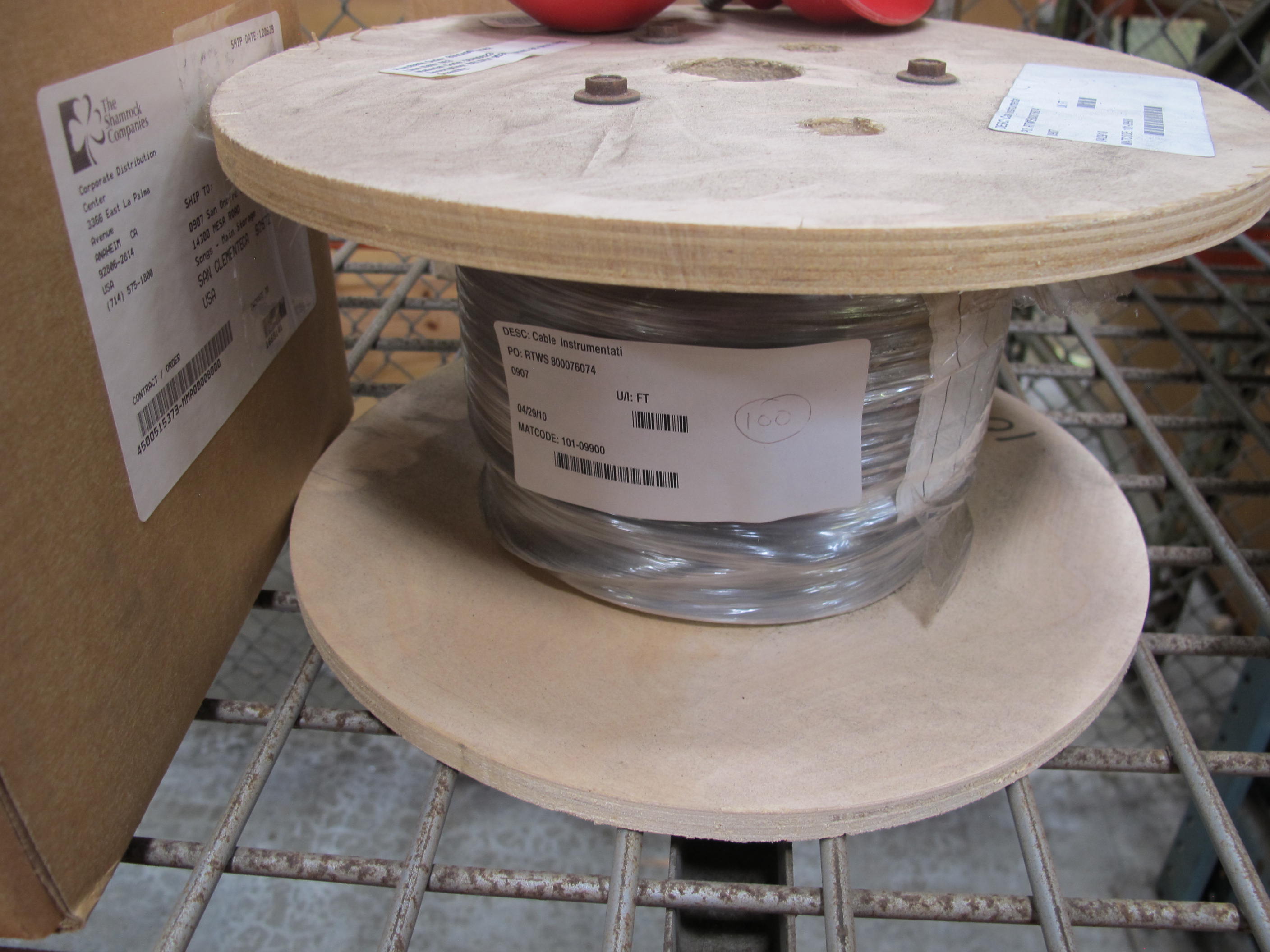 LOT TO INCLUDE: (3 BAGS) BUMPERS, MACHINE SCREW KIND, 0.438" DIA X 6-32 THREADS SIZE, VARIOUS COLORS. 1000 BUMPERS PER BAG, (8) INSULATORS, 4" DIA X 3" LG SIZE, HANGER CLAMP KIND, FIBERGLASS REINFORCED POLYESTER MATERIAL. 5KV USE WITH HANGER CLAMP PT# 11370, (2) JACKETS, MEDIUM SIZE, WELDERS KIND, LEATHER MATERIAL. 22" LG BODY, (1) CABLE, INSTRUMENTATION KIND, 8 CONDUCTOR OTHER, 24 AWG. SIZE. TINNED COPPER, S-R PVC INSULATED CONDUCTORS CABLED, BELDFOIL ALUM. LOADING & HANDLING FEE $15-4208